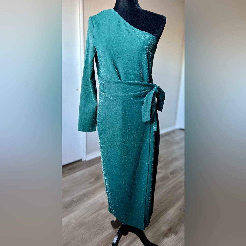 SHEIN Elegant Green One-Shoulder Dress
